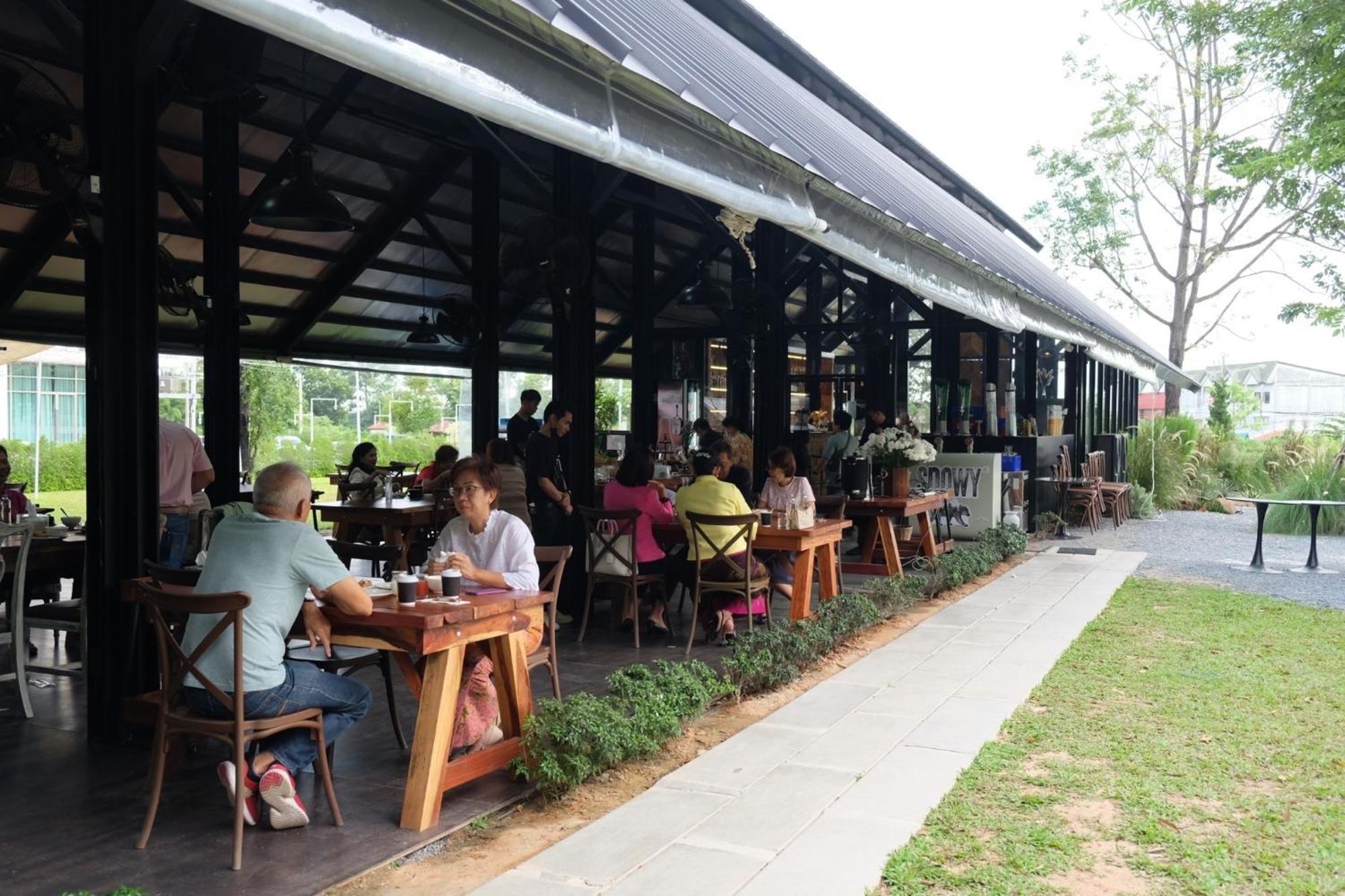 Punn Hotel Korat ナコーン・ラーチャシーマー エクステリア 写真